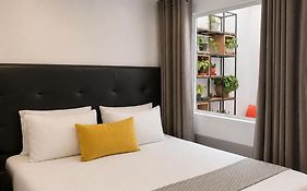 Hotel Metro 26